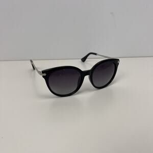 PRIVE REVAUX Womens Sunglasses Polarized Black Square - Ft Lavish
